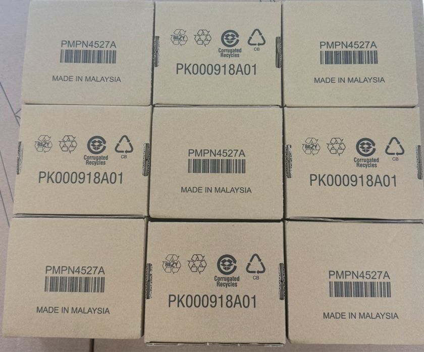 Нові оригінальні зарядні пристрої для Радіостанції  Motorola