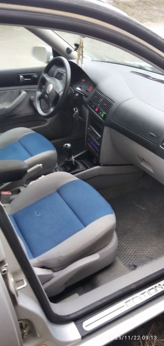 Продам Фольксваген Гольф 2000 р , газ.бенз.