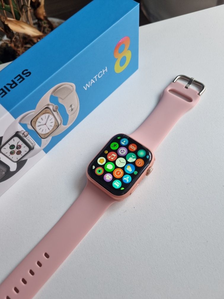 Różowy smartwatch 8 seria