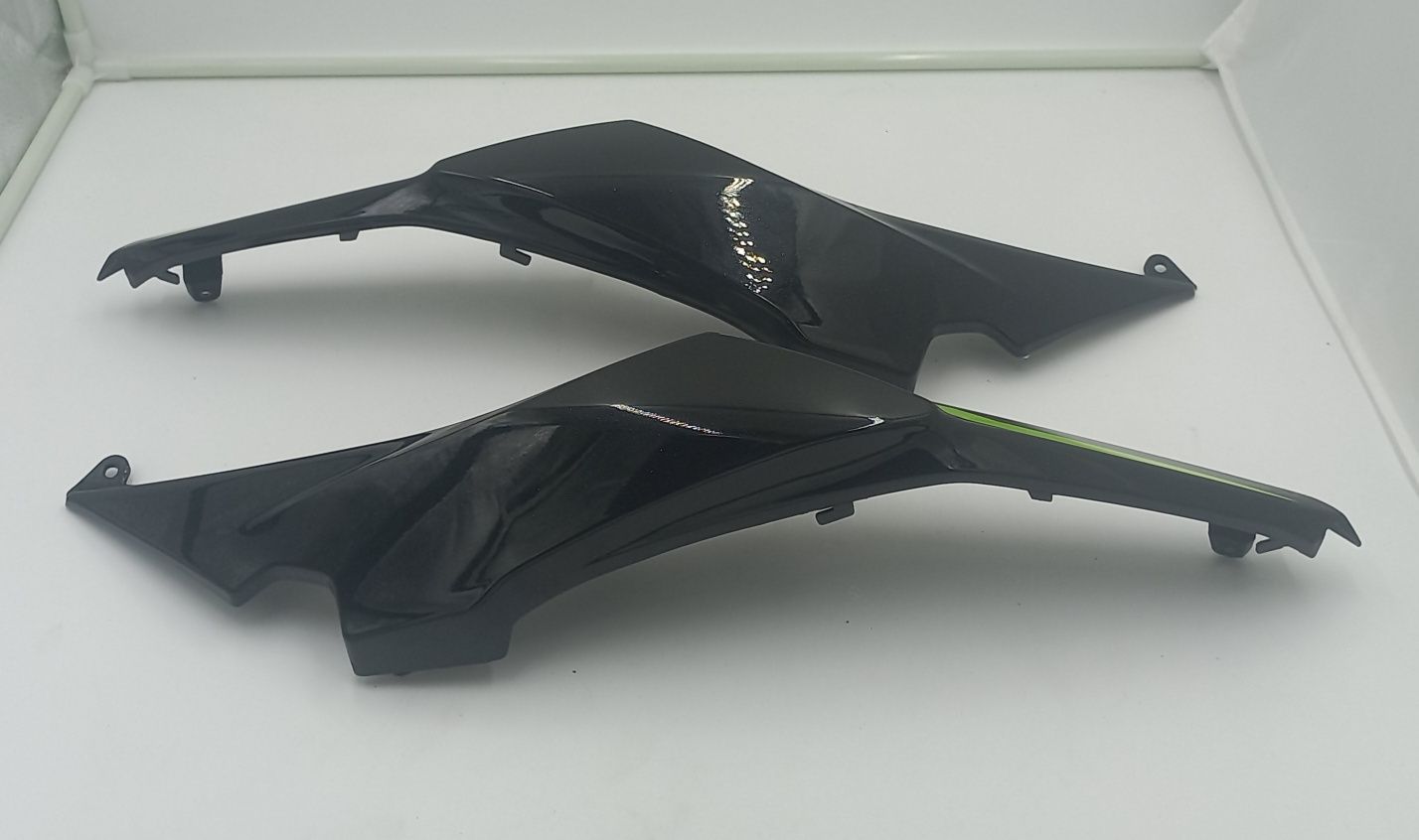kawasaki z650 ninja650 ogon zadupek czarny metalik L P