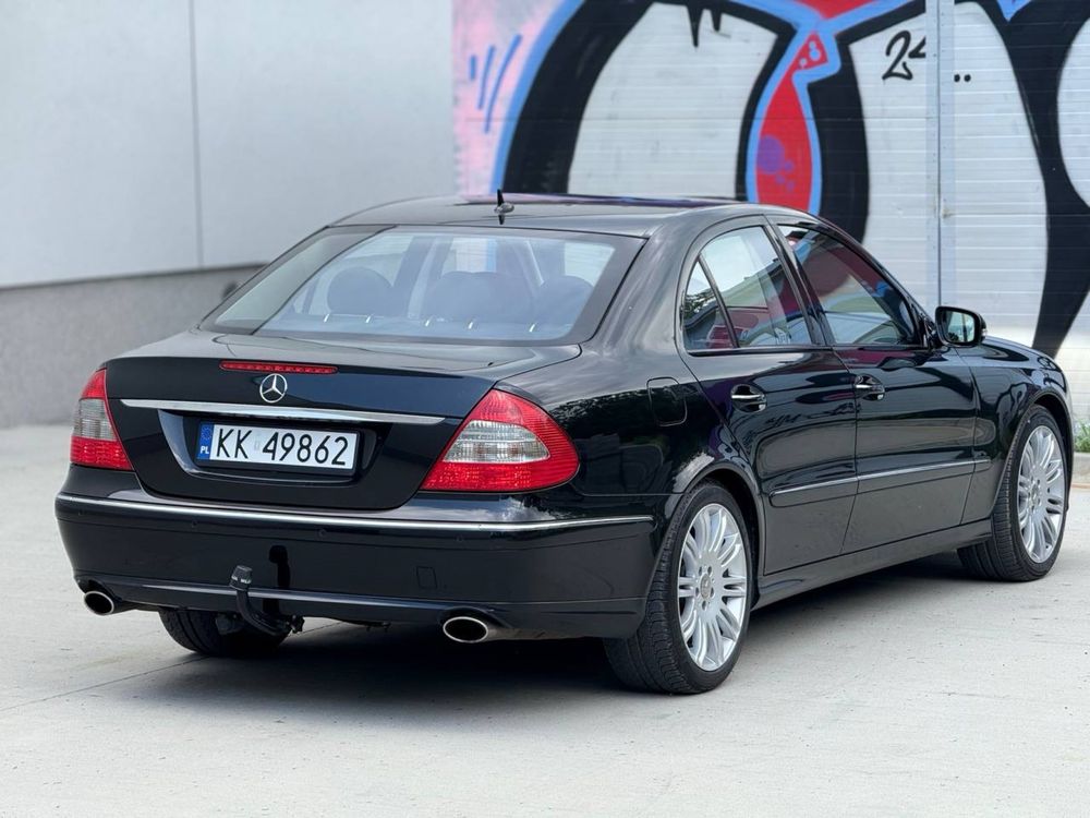 Mercedes-Benz E-Class E350 4Matic • Super Stan!!!