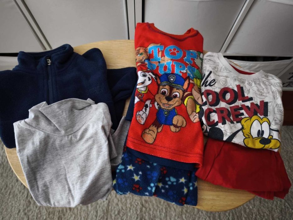 Roupa de menino 2 a 3 anos (37 peças ao todo)