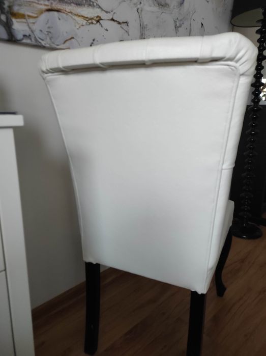 Fotel Ludwik krzesło piękne białe pikowane stylowy fotelik