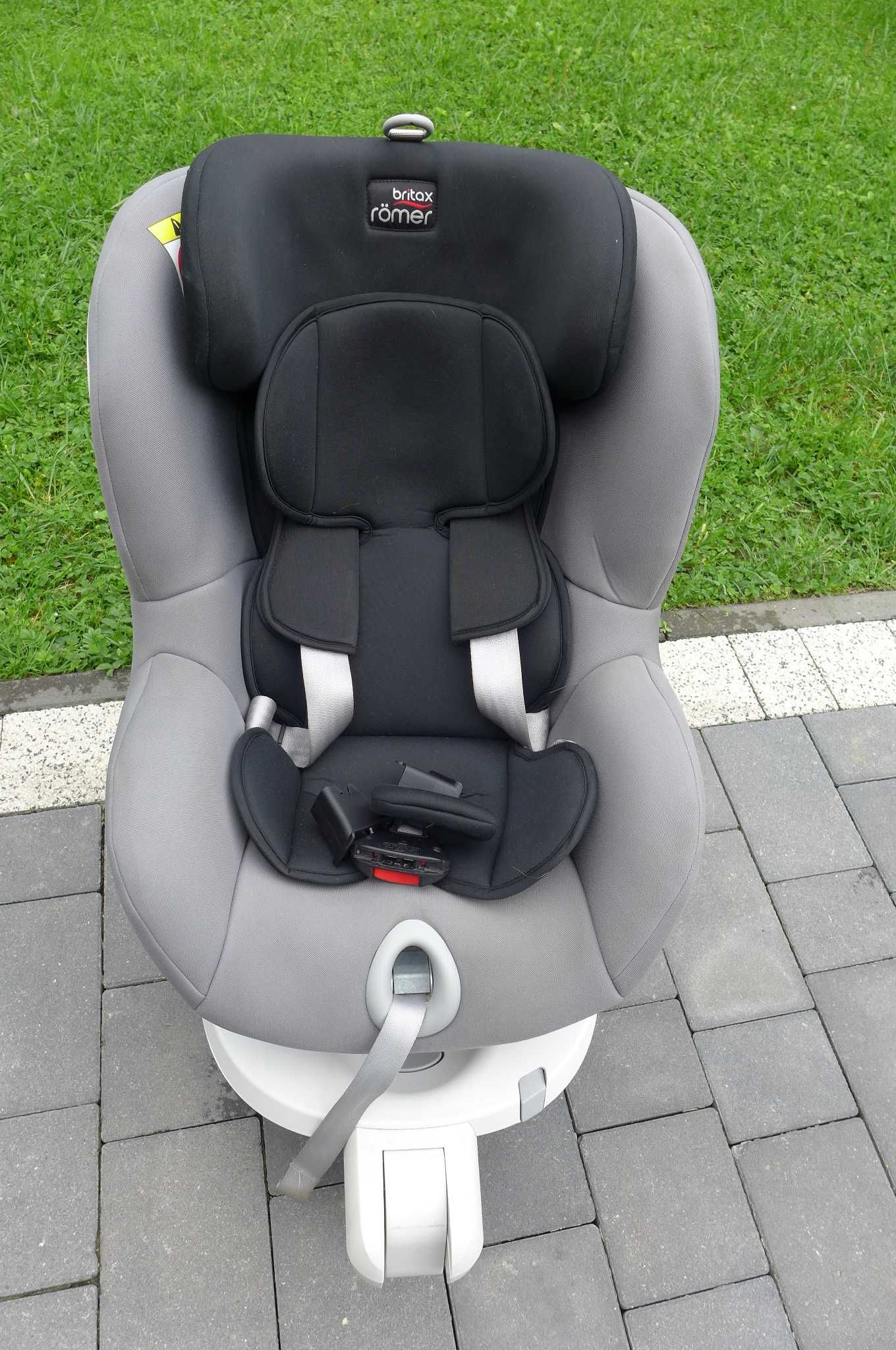 Fotelik samochodowy obrotowy  Britax Romer Dualfix Isofix 0-18 kg