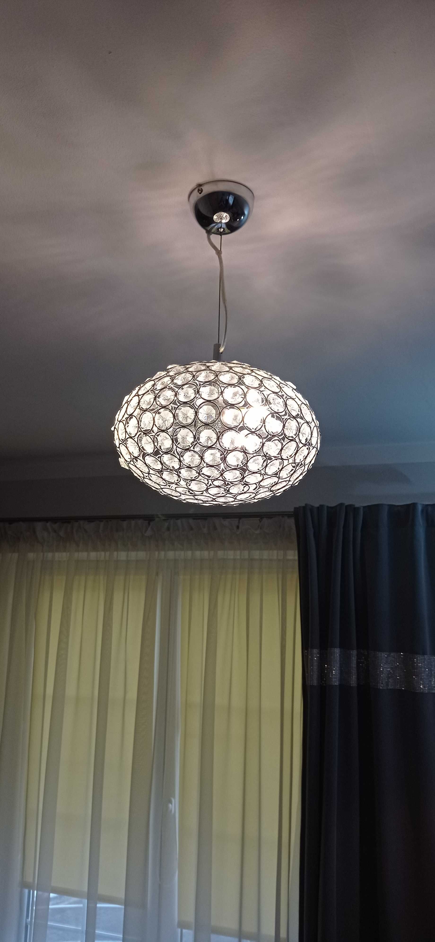 Lampa sufitowa do sypialni