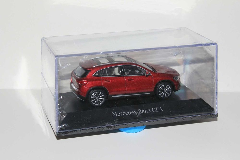 Model Mercedes GLA Spark 1:43 nie Norev Minichamps Schuco iScale
