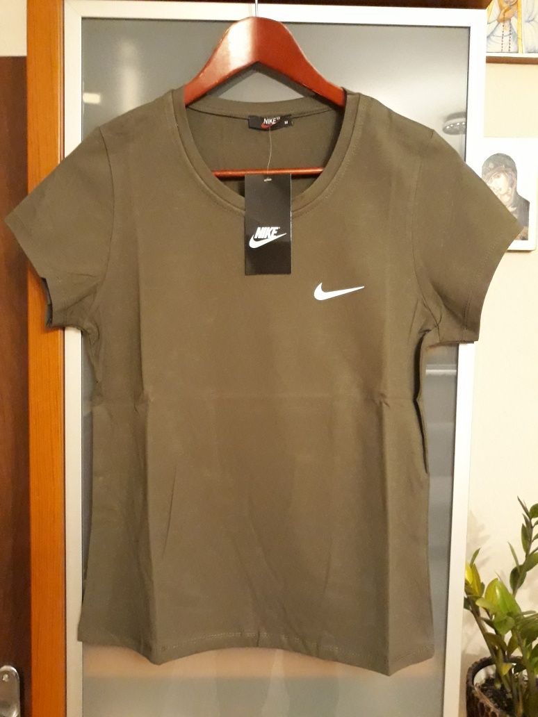 Koszulka damska t-shirt Nike M