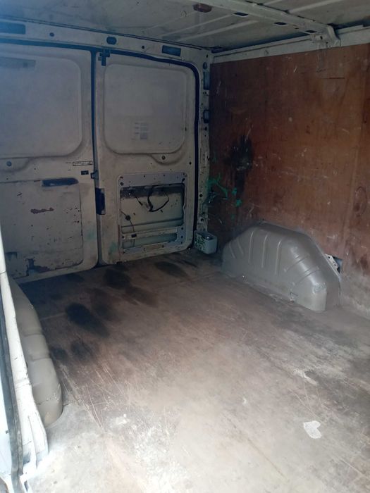 Форд транзит. Торг біля авто.