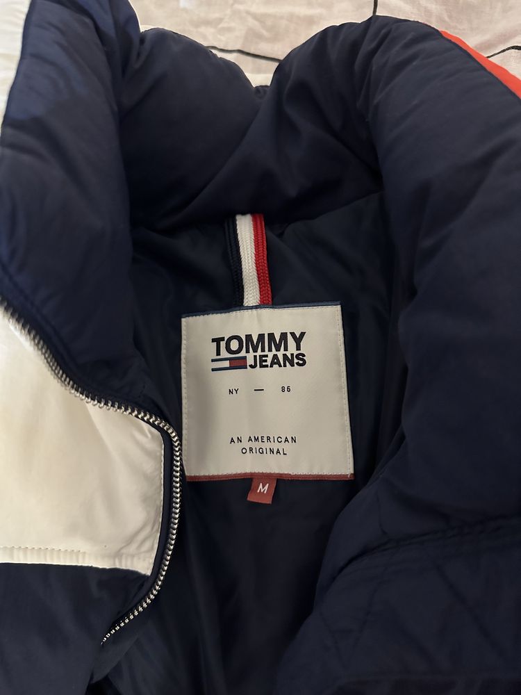 Пуховик жіночий Tommy Hilfiger