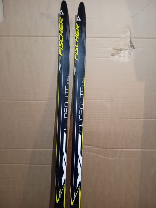 Narty biegowe Fischer superlite łuska z wiązaniami NNN
