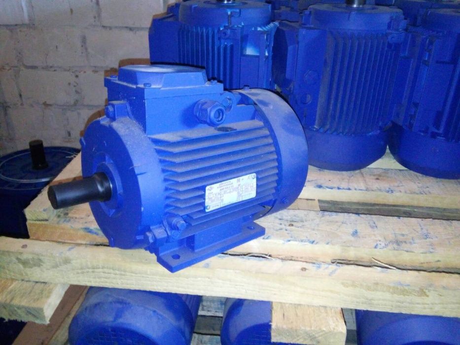 Электродвигатель трехфазный,однофазный,0.75,1.1,1.5,2.2,3,4,5.5,7.5квт