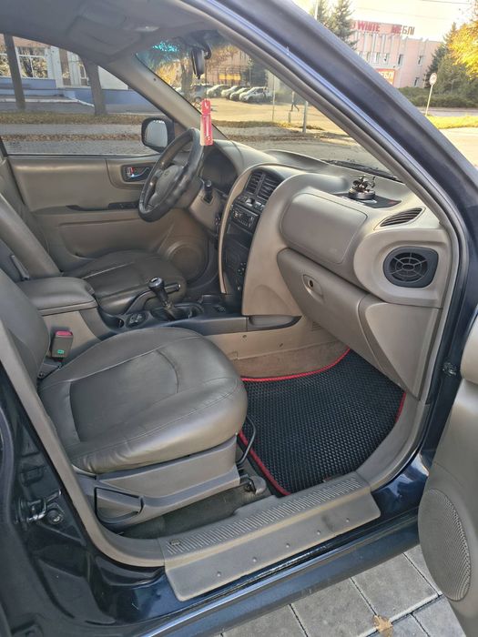 Хюндай Санта Фе 2004 2.0 дизель повний привід робився кап.рем.двигуна