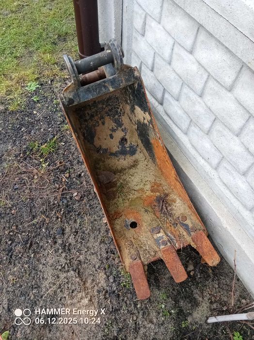 Koparka zawieszana do traktora