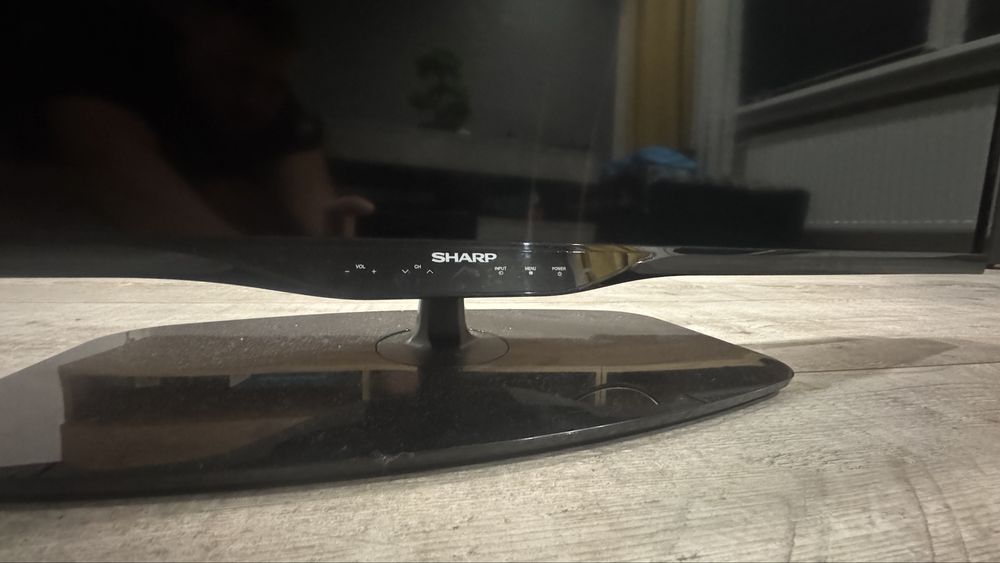 Sprzedam telewizor + zestaw glosinkow na mini jack