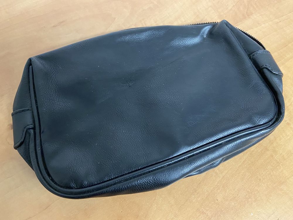 Wittchen Torebka męska kosmetyczka skórzana 30x20cm