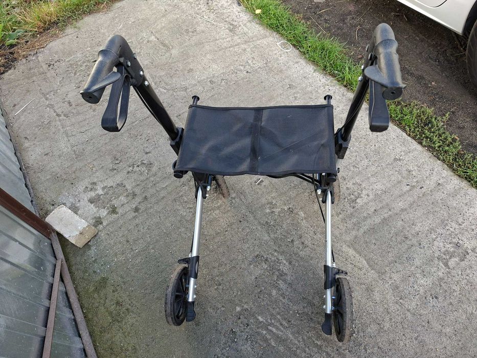 Balkonik na kółkach składany Weinberger