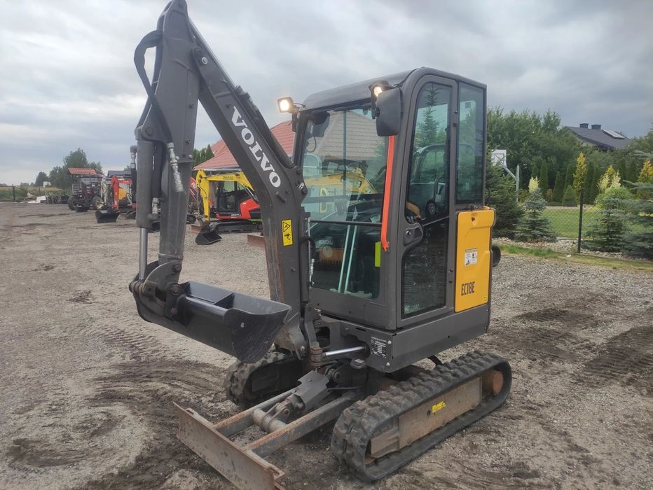 Volvo EC 18E   ECR 25 D , 1,8tony rozsuwane gąsienice CAT JCB YANMAR  przebieg 700 mtg rozsuwane gąsienice