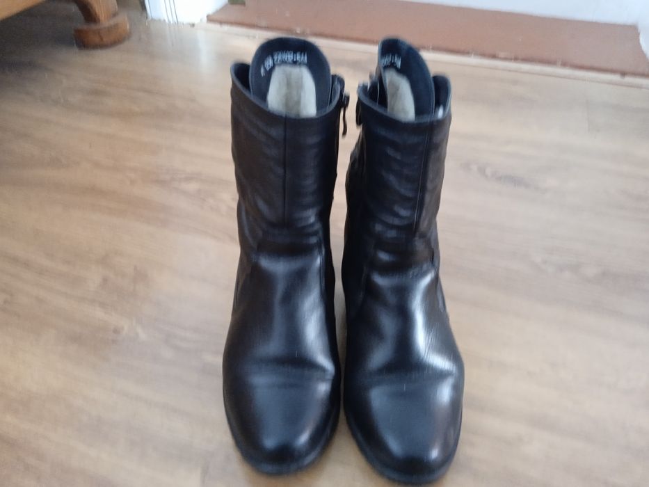 Жіноче взуття на широку ногу