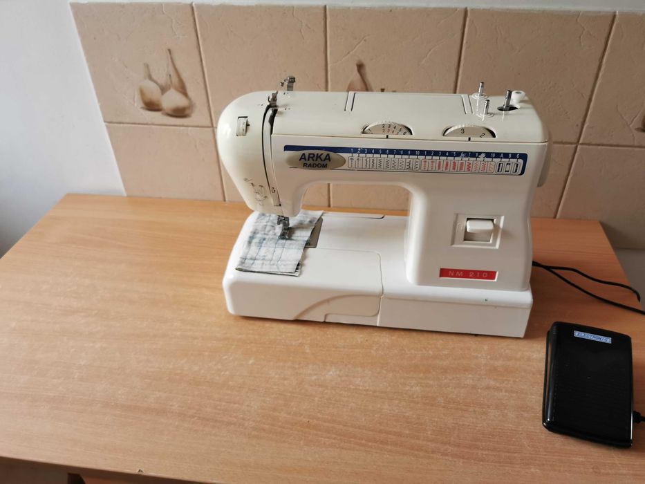 Maszyna do szycia  Arka Radom Nm210