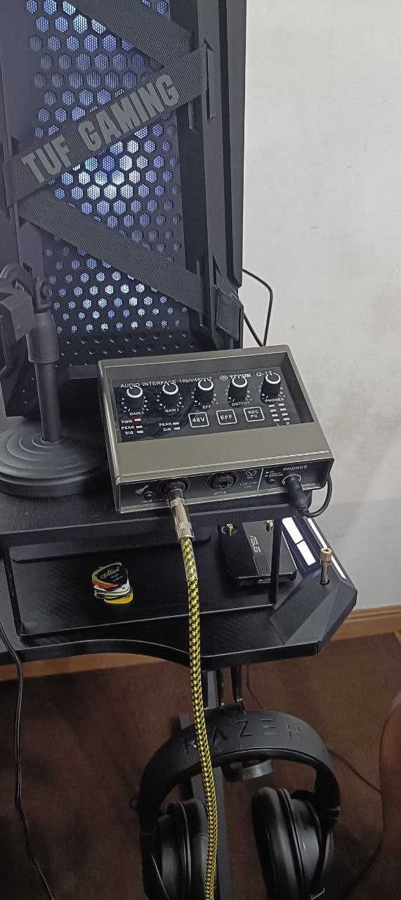 Ibanez GRG121DX em Nogueira com suporte e interface de audio para pc