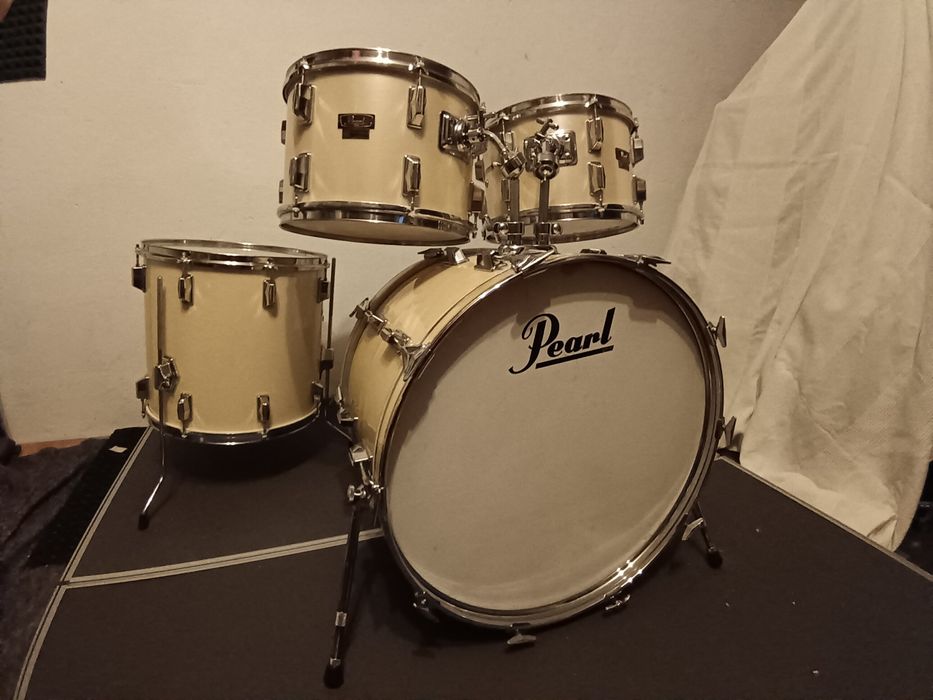 Perkusja Pearl Wood Fiberglass