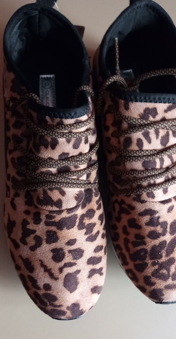 Nowe adidasy panterka 37