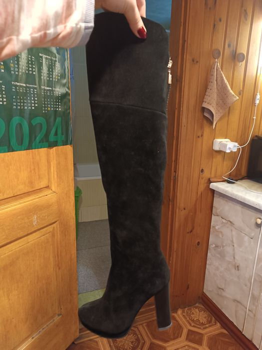 Продам сапоги з натуральної замші. Розмір35-36)