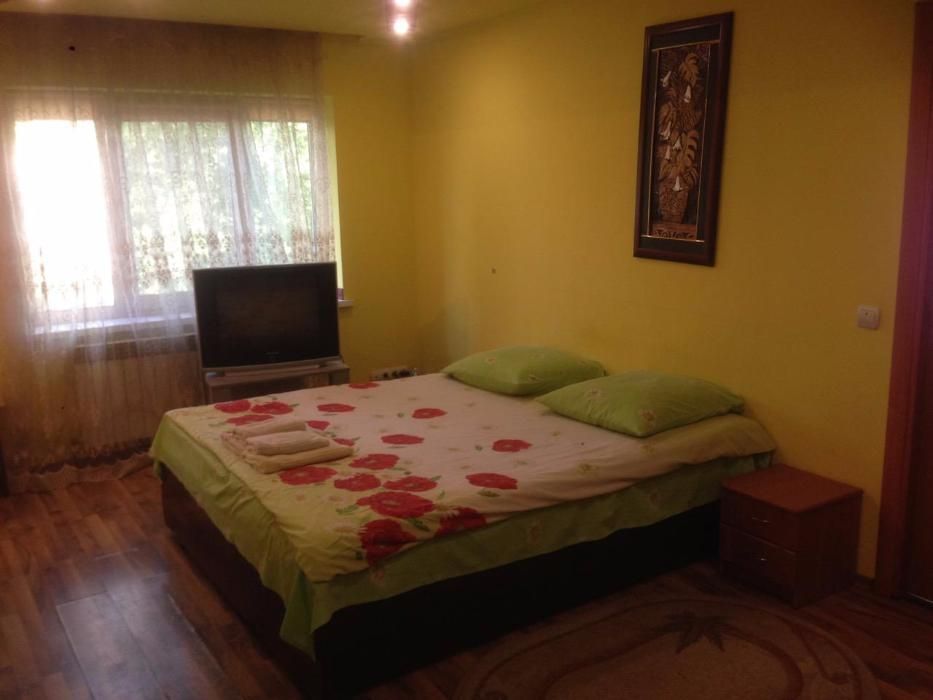 Квартира подобово 2 кімн. Ужгород. 6 хв до центру, поряд  ж\д вокзал