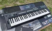 Sprzedam keyboard Yamaha PSR-E433