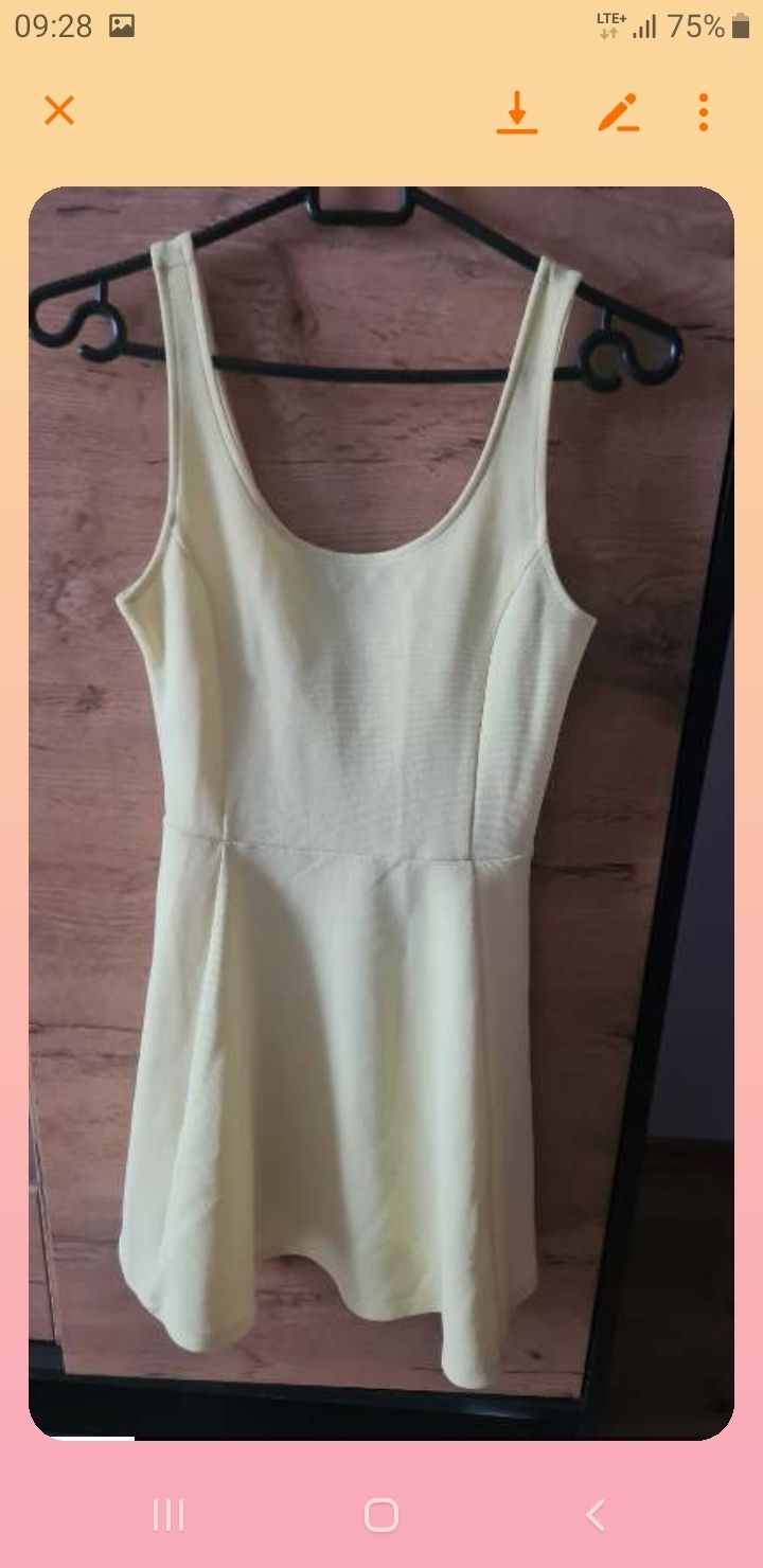 Śliczna mini sukienka na lato rozmiar xs/34