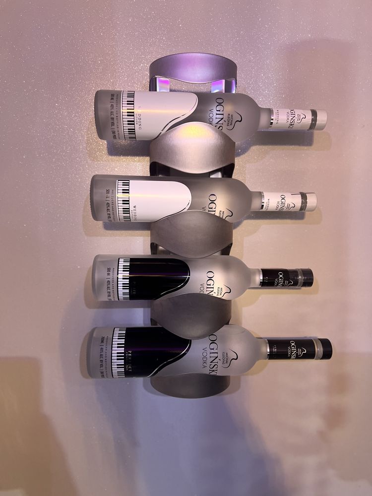 Wieszak uchwyt na alkohol butelki wina wodke itp