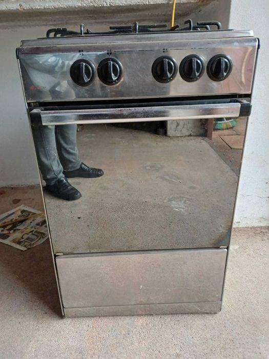 Fogão a gás com forno