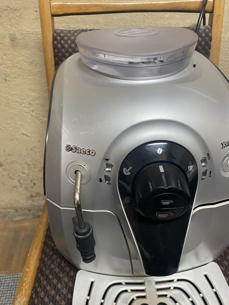 Philips Saeco Xsmall -automatyczny  ekspres do kawy