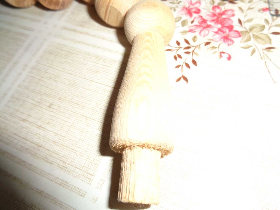 Wieszaki toczone do garderoby