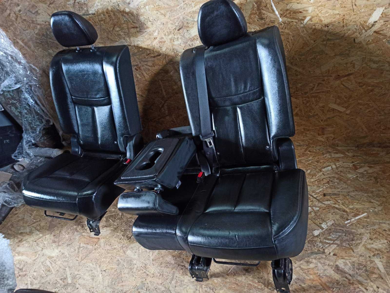 Nissan X Trail Rogue Салон сидушки сидения (сидіння обшивка потолок)