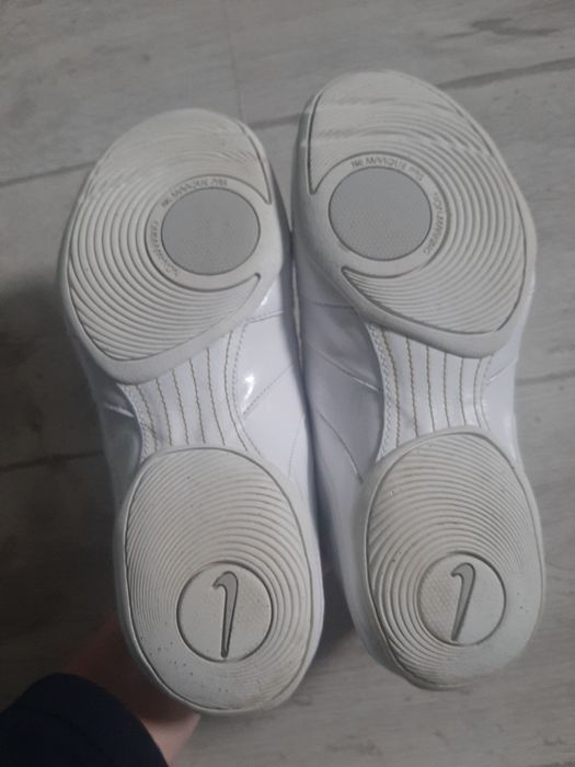 Кросівки бренду Nike