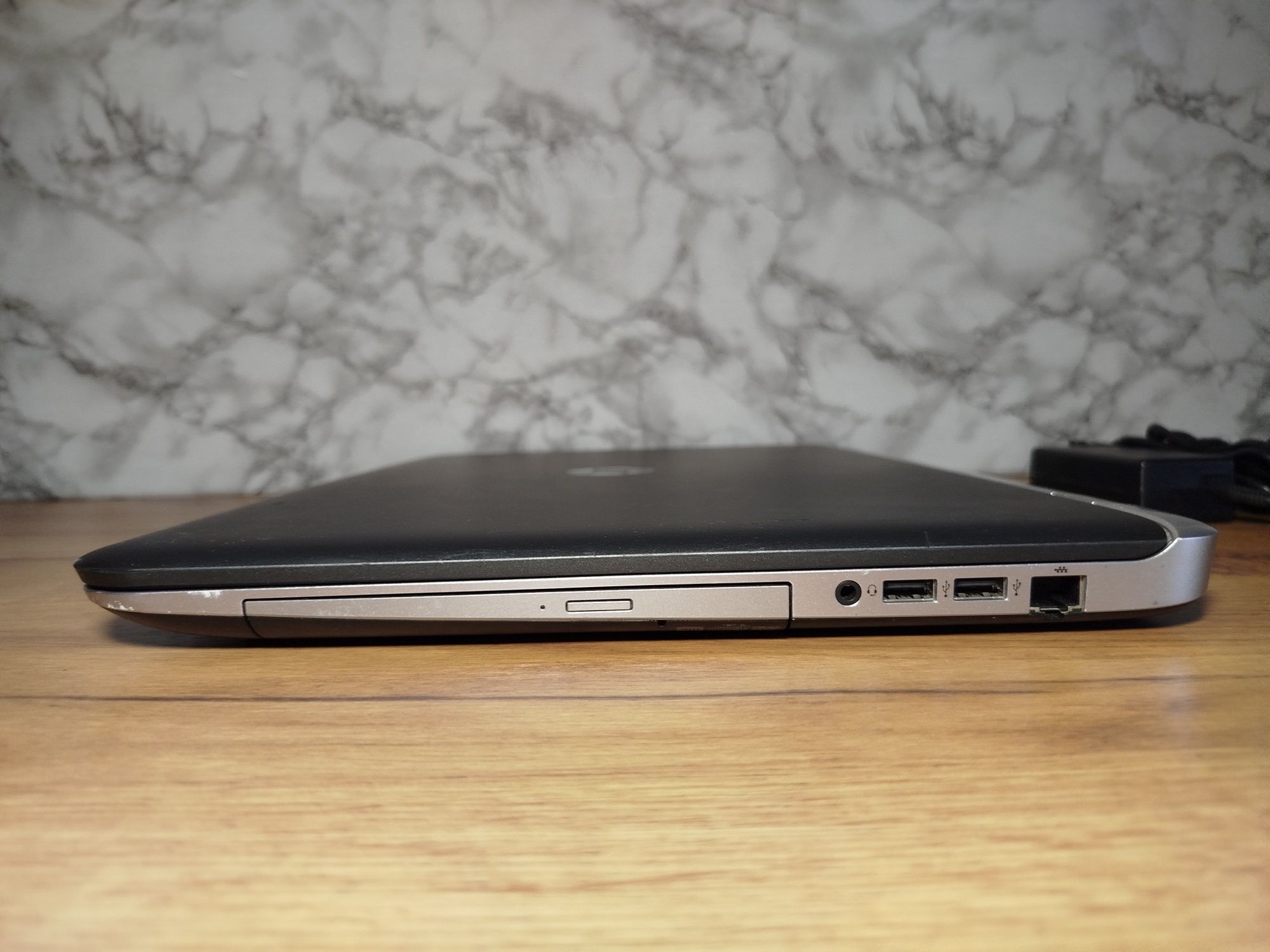 Laptop HP ProBook 470 G3 – 16GB RAM, SSD, Radeon, duży ekran 17”