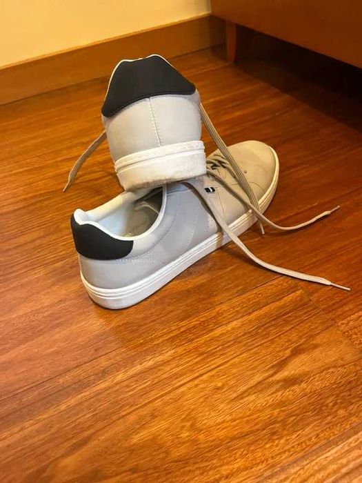 Sapatilhas Lefties Tamanho 45 – Desgastadas mas funcionais