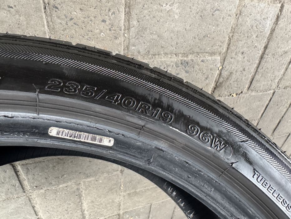 Шина,резина 235/40/19 Bridgestone Potenza S001 2022год. 1шт.