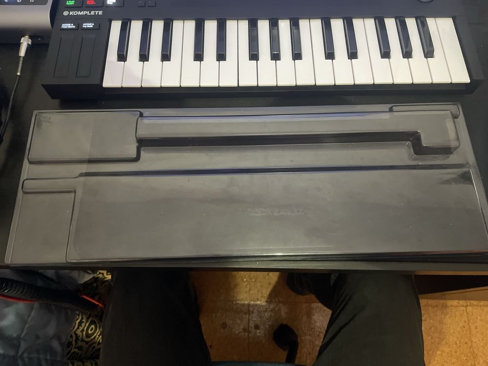 Native Instruments M32