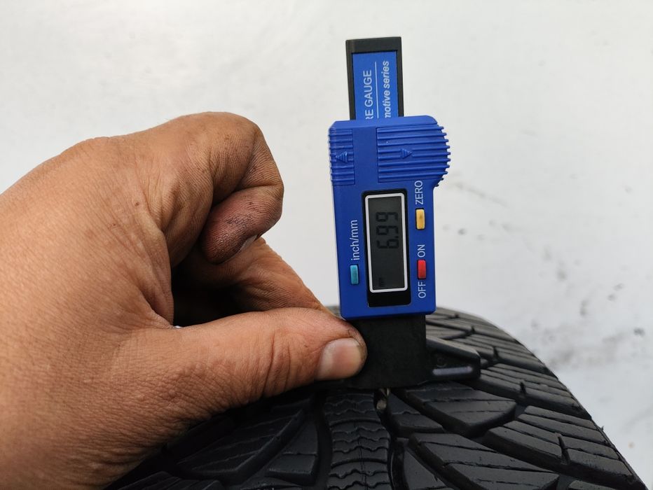 Шини резина зима 185/60 R15 Fulda Kristal montero 3