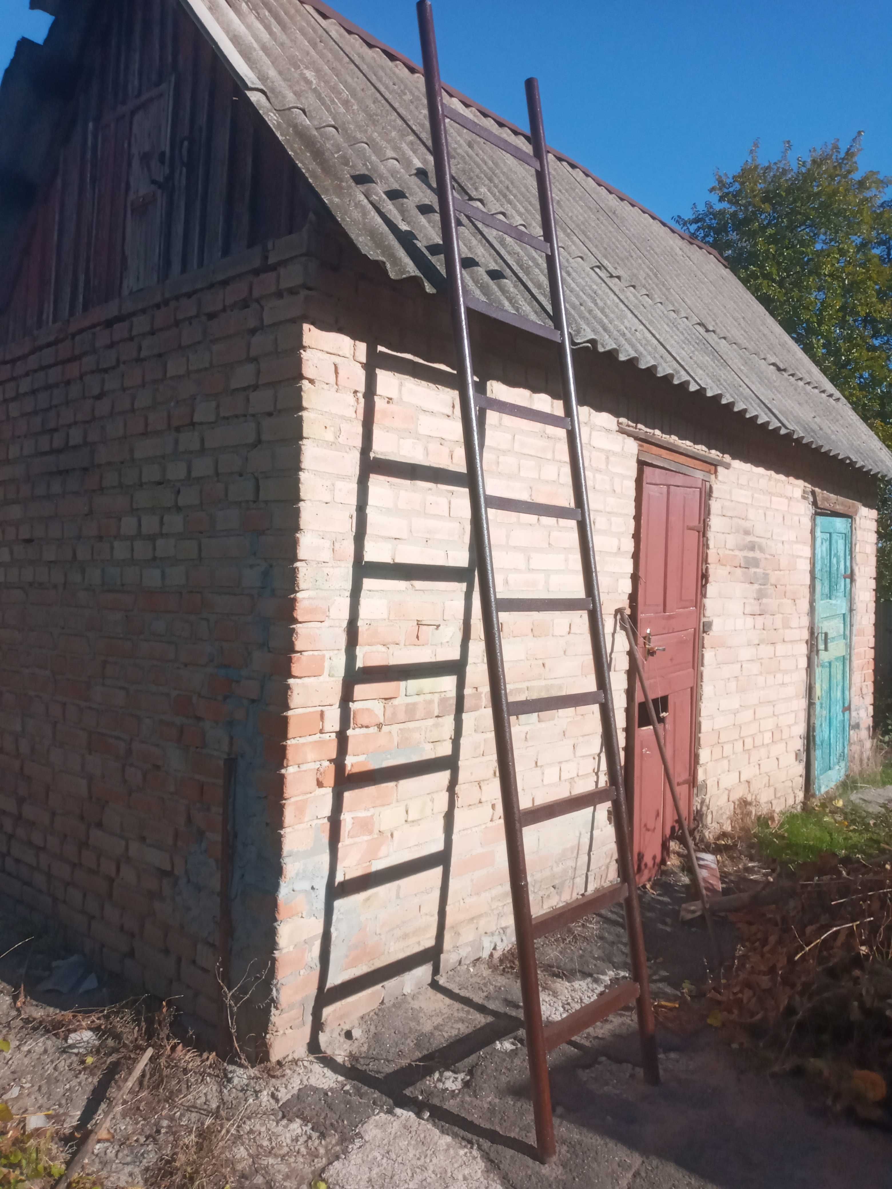 Продам лестницу железную