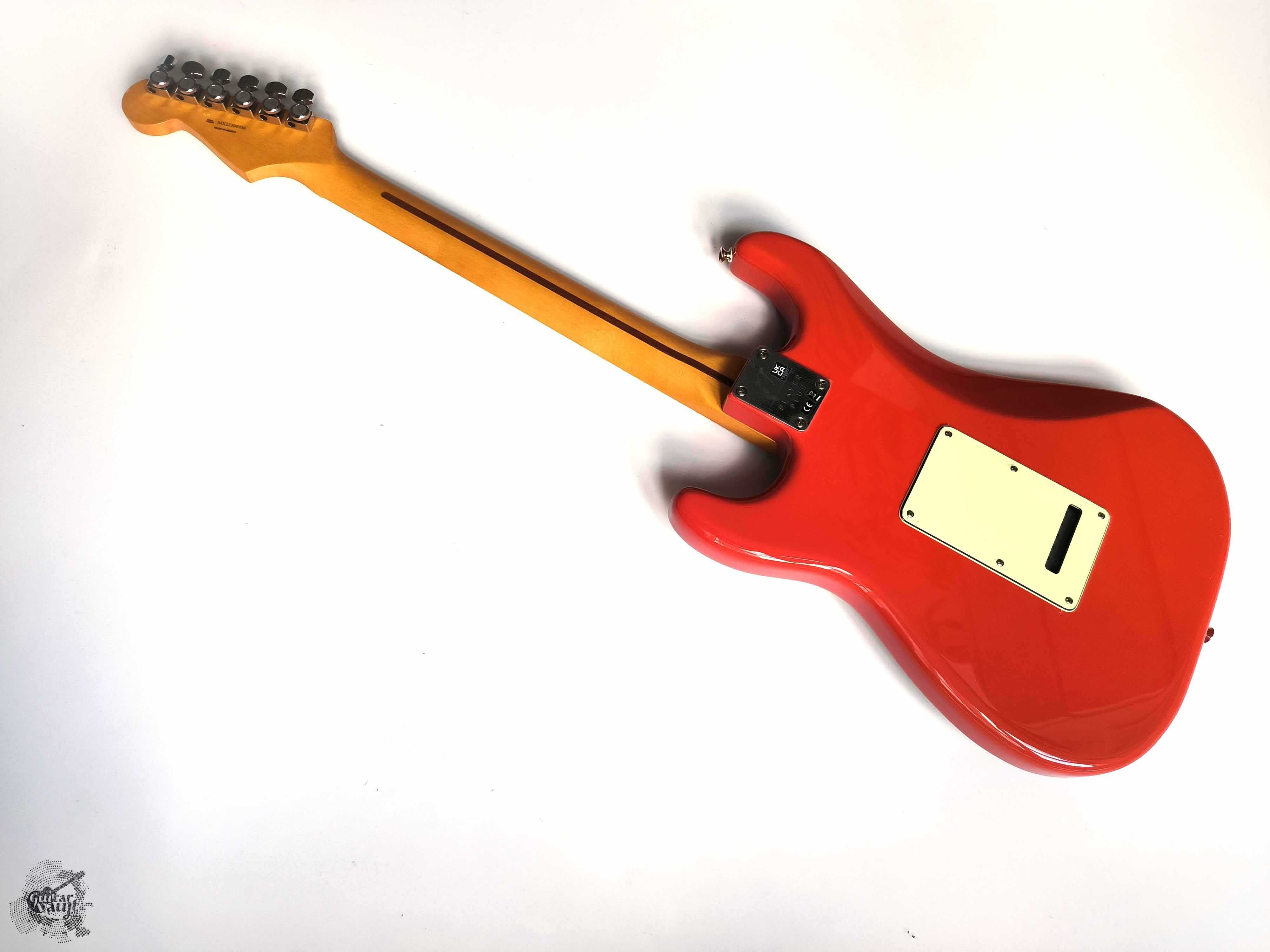 Новий Fender Player Plus HSS Stratocaster w/Noiseless '2023 Fiesta Red