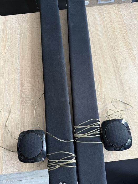 Glosniki  z kona domowego LG