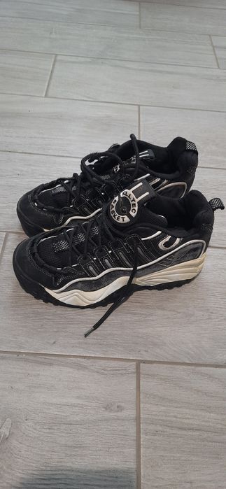 Кросівки 40 - 41 р