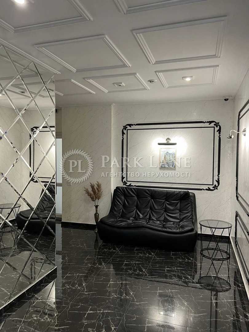 Продаж 3-кімнатної квартири, вул. Дмитрівська, 60/19, клубний будинок