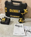 Безщітковий шуруповерт → DeWALT DCD708 + DCB184 + DCB115 та КЕЙС !