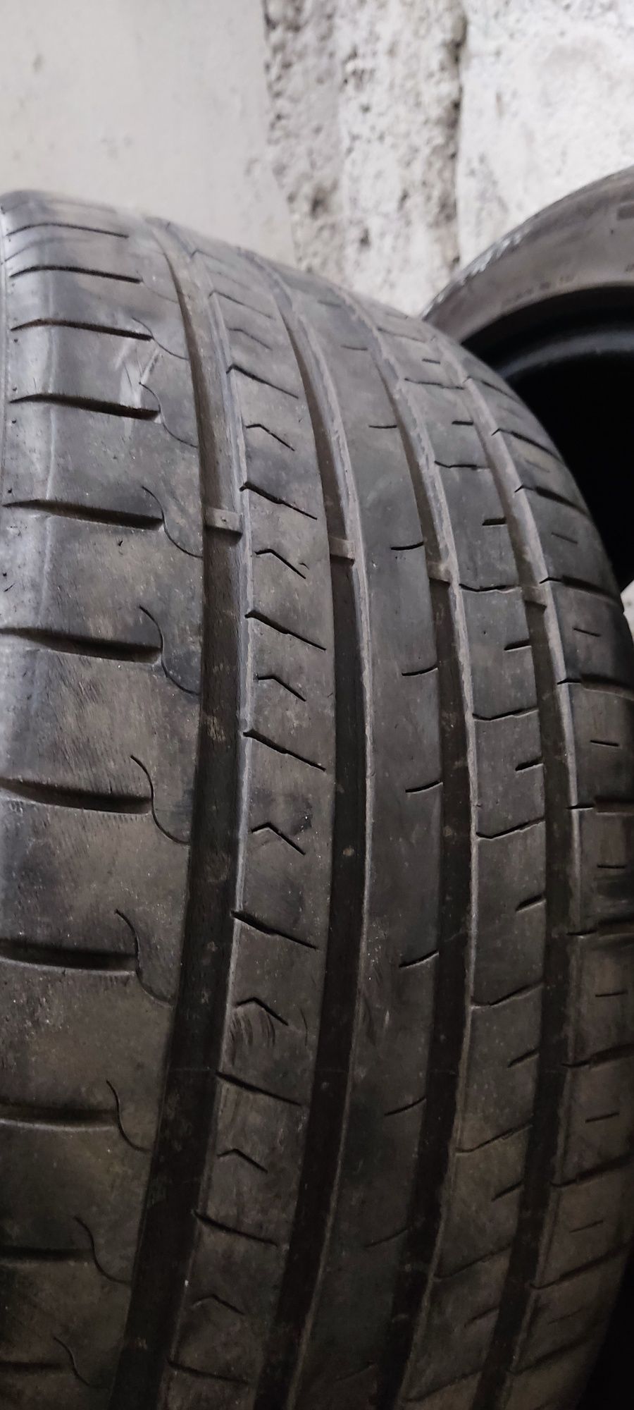 2 opony letnie 225/45R17 używane