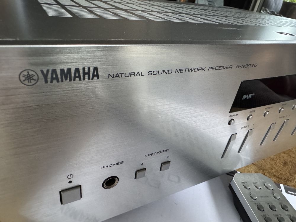 Yamaha R-N303 D wzmacniacz/ amplituner MusicCast