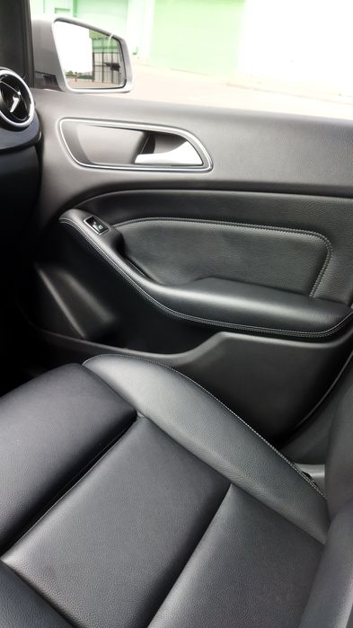 Mercedes Benz B 250E